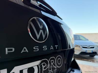 Volkswagen Passat Passat Var. 2.0 TDI EVO DSG Business Nero usata San Michele salentino