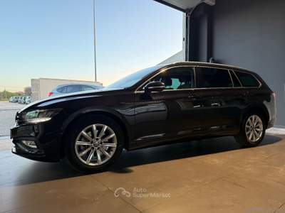 Volkswagen Passat Passat Var. 2.0 TDI EVO DSG Business Nero usata San Michele salentino