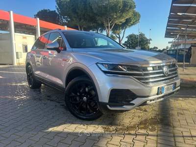 Volkswagen Touareg Touareg Argento usata Taranto