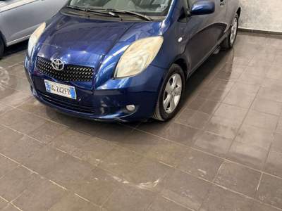 Toyota Yaris Yaris 1.0 3 porte FRIZIONE NUOVA!!! Blu/Azzurro usata Cornaredo
