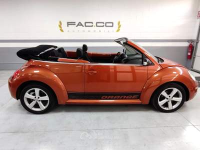 Volkswagen New Beetle Cabrio automatico Edizione limitata BLACK ORANGE Arancione usata Bagnolo Mella