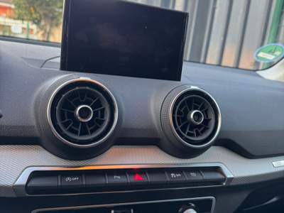 Audi Q2 Business Identity x2 disponibili ufficiale audi IVA ESPOSTA Bianco usata CURTI