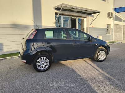 Fiat Grande Punto Natural Power 5 porte Nero usata Putignano