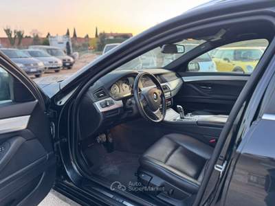 BMW Serie 5 525d 525d xDrive Touring Futura Nero usata Rimini