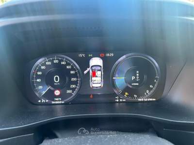 Volvo XC40 T5 Recharge Plug-in Hybrid automatico Core Nero usata Oderzo
