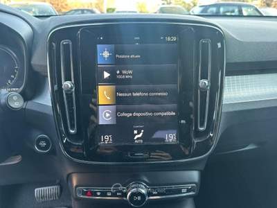 Volvo XC40 T5 Recharge Plug-in Hybrid automatico Core Nero usata Oderzo