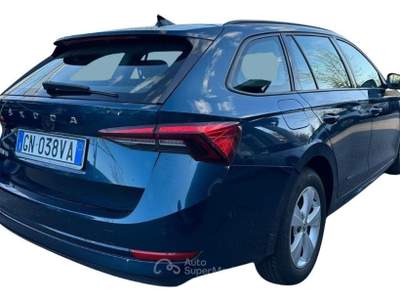 Skoda Octavia 2.0 TDI EVO SCR DSG Wagon Executive Nero usata Oderzo