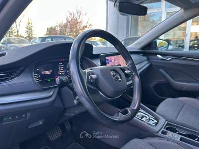 Skoda Octavia 2.0 TDI EVO SCR DSG Wagon Executive Nero usata Oderzo