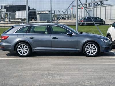 Audi A4 Cinghia di distribuzione, cambiata 20.000 km fa usata Ravenna