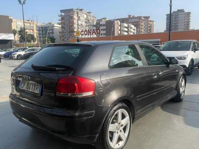 Audi A3 2.0 16V TDI Ambition usata Taranto