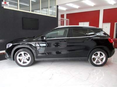 Mercedes-Benz GLA GLA 200 d Automatic Premium Nero usata Vittoria
