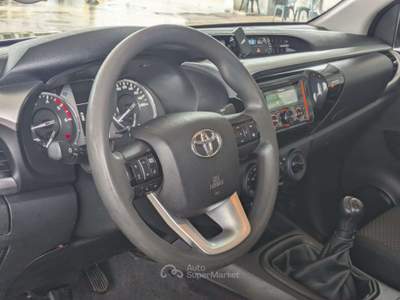 Toyota Hilux Hilux IV 2021 2.4 d-4d double cab 4wd Bianco usata Deruta