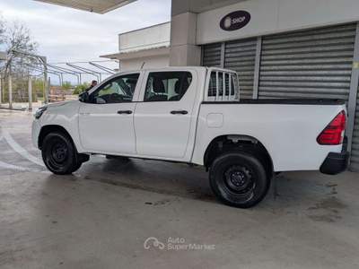 Toyota Hilux Hilux IV 2021 2.4 d-4d double cab  4wd Bianco usata Deruta