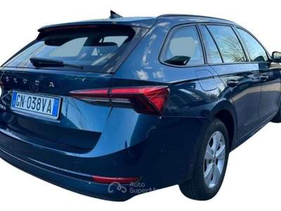Skoda Octavia 2.0 TDI EVO SCR Wagon Executive DSG Blu/Azzurro usata Rivignano Teor