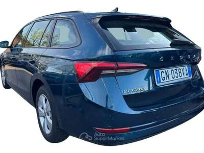 Skoda Octavia 2.0 TDI EVO SCR Wagon Executive DSG Blu/Azzurro usata Rivignano Teor