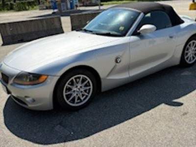 BMW Z4 Auto con targa inglese e guida a destra Grigio usata Milano