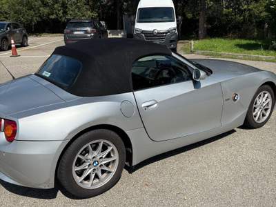 BMW Z4 Auto con targa inglese e guida a destra Grigio usata Milano