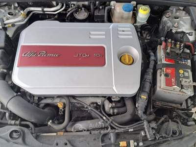 Alfa Romeo 159 Alfa Romeo 159 1.9 JTDm Sportwagon Grigio usata Traversetolo