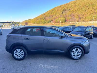 Peugeot 5008 130cv EAT8 ALLURE IVA ESPOSTA LEGGE 104 Grigio usata Sant'Angelo in vado