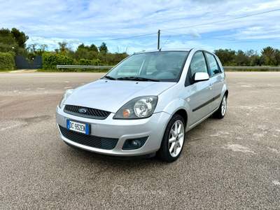 Ford Fiesta Ford Fiesta 1.4 tdci 68 cv Argento usata San Vito dei Normanni