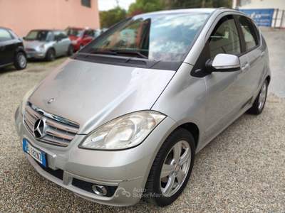 Mercedes-Benz Classe A 160 cdi 5P BlueEFFICENCY Avantgarde Argento usata SAN MARTINO SICCOMARIO