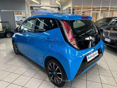 Toyota Aygo Connect 1.0 VVT-i 72 CV 5p. Cabrio - UNI PROP Blu/Azzurro usata Monza