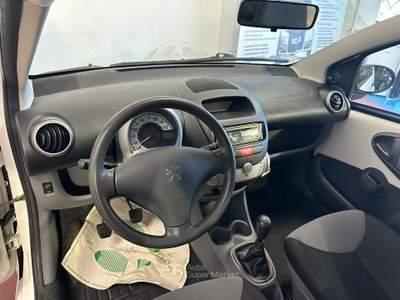 Peugeot 107 ADATTA A NEOPATENTATI Bianco usata Roma