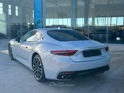 Maserati GranTurismo awd auto possibilità noleggio no scoring Bianco usata Gela