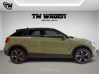 Audi Q2  -  35 tdi s tronic business Verde usata Firenze