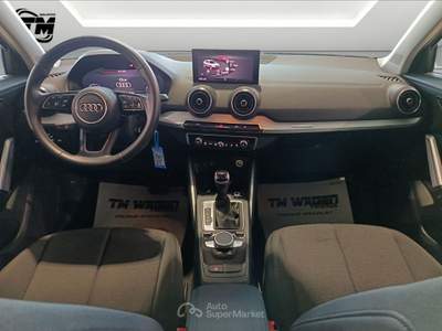 Audi Q2  -  35 tdi s tronic business Verde usata Firenze