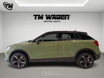 Audi Q2  -  35 tdi s tronic business Verde usata Firenze