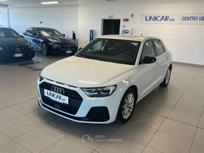 Audi A1 1.000 BENZINA 115 CV ADMIRED 30 S-TRONIC Bianco usata Alba