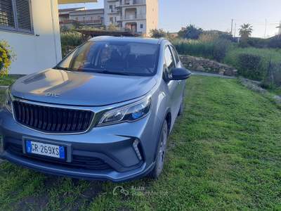 EMC Wave 2 Autovettura del 2024  in ottime condizioni, unico proprietario. Argento usata Barcellona Pozzo di Gotto