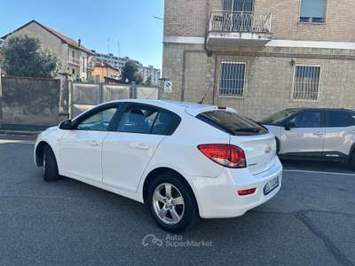 Chevrolet Cruze Chevrolet Cruze 1.6 4 benzina euro 5 pochi km possibilità di gpl Bianco usata Rivoli