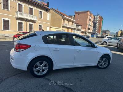 Chevrolet Cruze Chevrolet Cruze 1.6 4 benzina euro 5 pochi km possibilità di gpl Bianco usata Rivoli