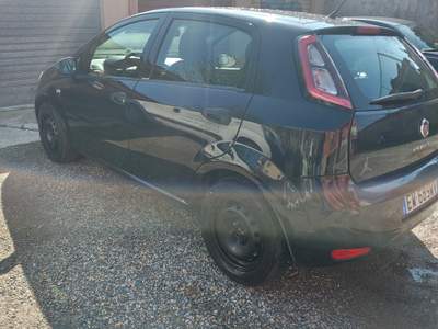 Fiat Punto Punto 1.3 MJT 75cc Nero usata Orbassano