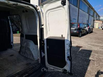Fiat Doblò LEGGERE BENE DESCRIZIONE! Doblo 1.3 mjt Active 95cv Bianco usata Crema