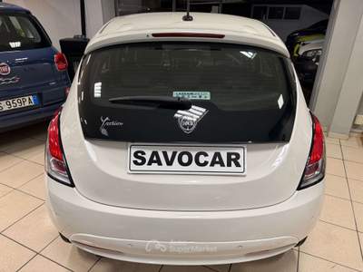 Lancia Ypsilon Ypsilon III  1.2 Silver ecochic Gpl 69cv Bianco usata Crema