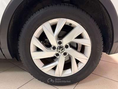 Volkswagen Tiguan Tiguan II 2021 2.0 tdi Elegance 150cv dsg Bianco usata Crema