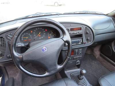 Saab 900