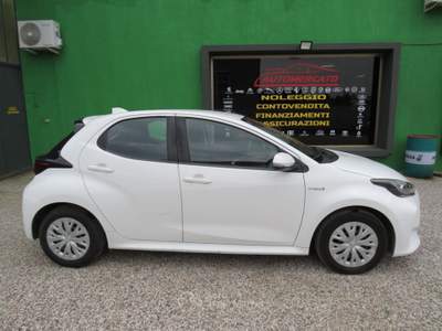 Toyota Yaris 1.5 Hybrid 5P AUTOMATICA Bianco usata Badia Pol. Via Ca'Mignola Nuo.1230