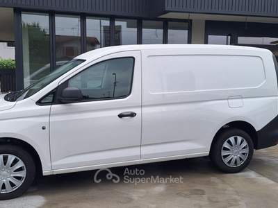 Volkswagen Caddy 2.0 TDI 102 CV Furgone Business Maxi N°GG718 Bianco usata Rossano Veneto