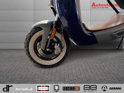 XEV Kitty  Blu/Azzurro usata Torino