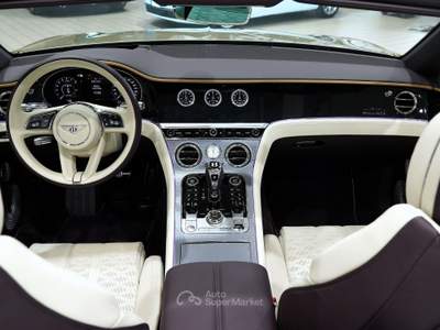 Bentley Continental Continental GTC 4.0 V8 phev Mulliner auto Oro usata Milano