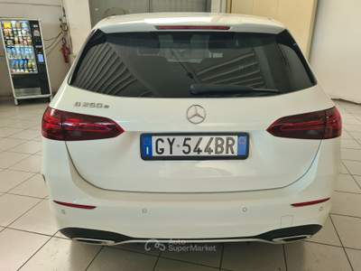 Mercedes-Benz Classe B B 250e phev Auto AMG Line Premium Plus Bianco usata Parma