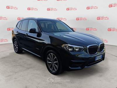 BMW X3 xDrive 20d Business Advantage aut. 4x4 Grigio usata Villaga