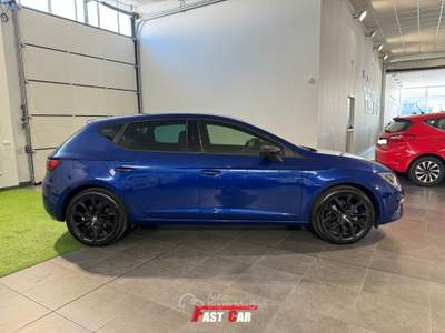 Seat Leon Leon 1.5 TGI DSG 5p. Black Edition Blu/Azzurro usata Cesena