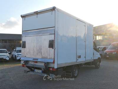 Iveco Daily Daily 35 C14 Furgone in alluminio con pedana Bianco usata Reggio nell'Emilia