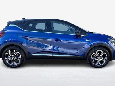 Renault Captur 1.6 E-Tech hybrid Techno Fast Track 145cv auto Blu/Azzurro usata Albignasego