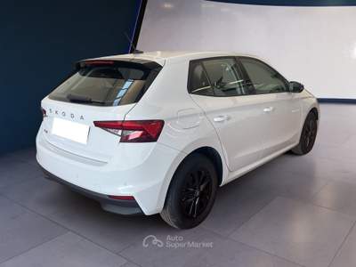 Skoda Fabia IV 2022 1.0 mpi Young Edition 80cv Bianco usata Torino